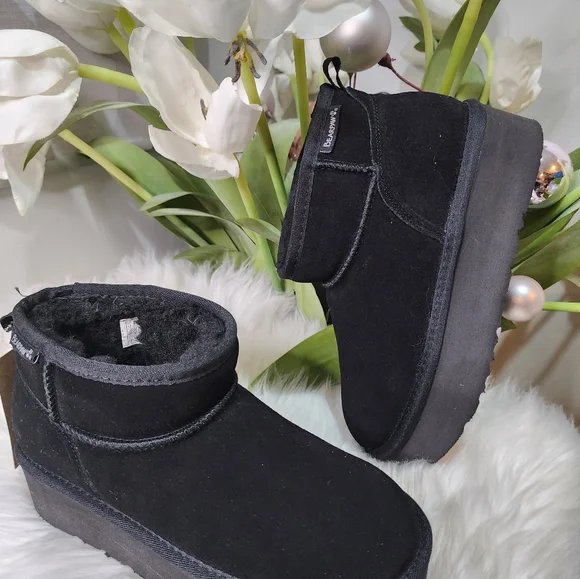 Bearpaw Retro Shorty Water Repellent Platform Boot (Women)New - Picture 4 of 5